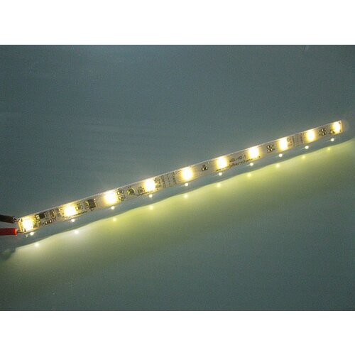 LED Waggonbeleuchtung 10 LEDs warmwei&szlig; 230mm f&uuml;r H0 oder TT Innenbeleuchtung